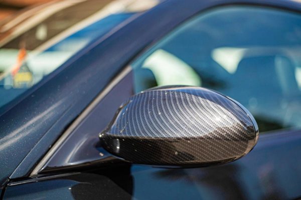 How to Protect a Car From Burning Out in the Sun in the UAE